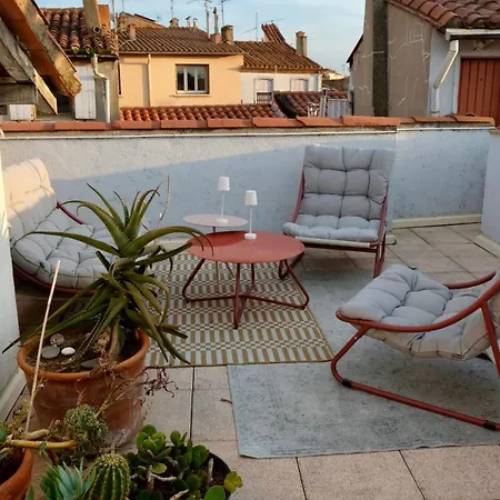 With Terrace& Design Perpignano